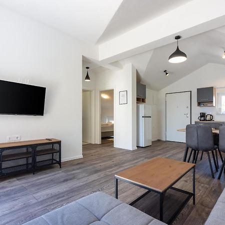 Luxury Apartments Lovorka 3 & 4***/**** Selce Exterior foto